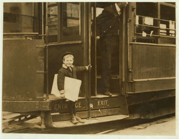 Little newsie, 1910